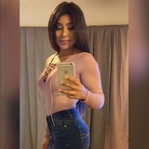 Meet your Posher, April